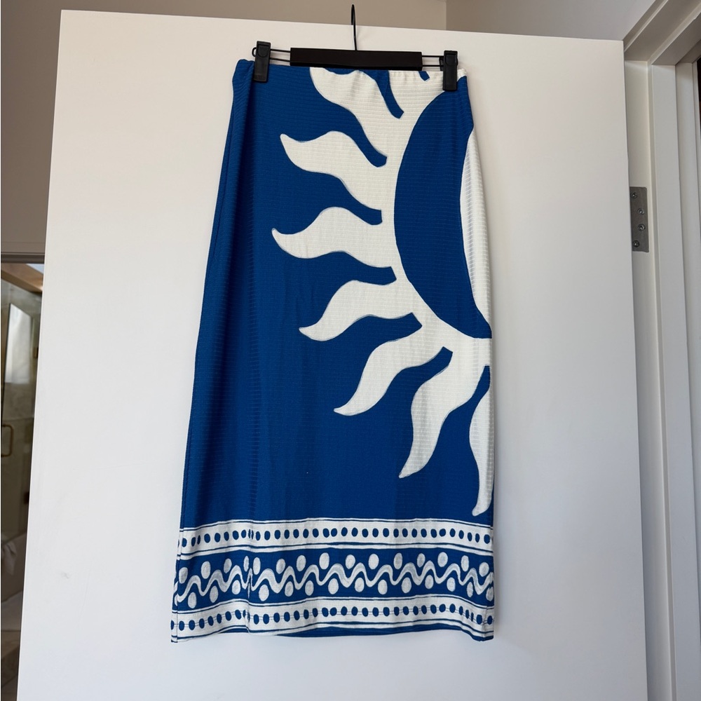 Farm Rio Ciranda Midi Skirt NWT Blue White Graphic Print Resort Statement 🌊✨